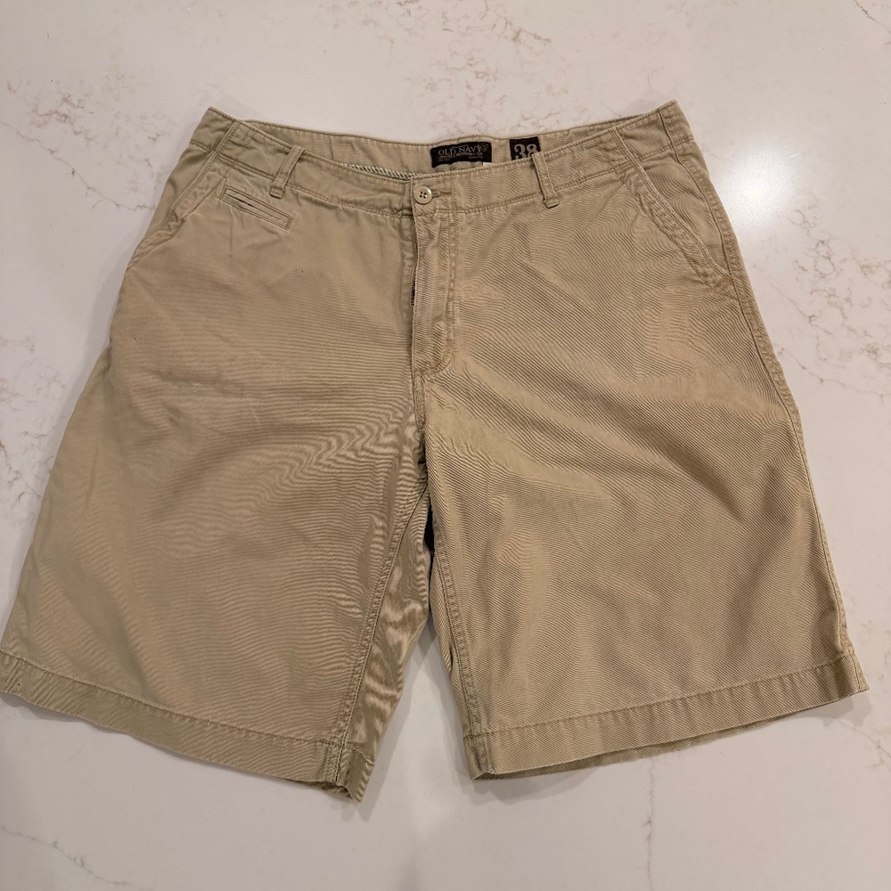 Old Navy Men’s Khaki Flat Front Chino Shorts Size 38
